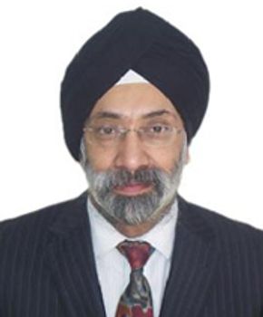 Dr. Varindra Paul Singh, Neurochirurg