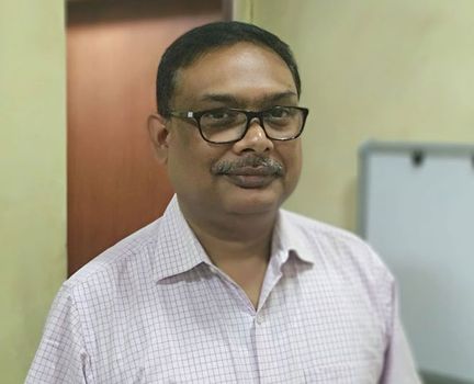 Dr Himadri R Chowdhury